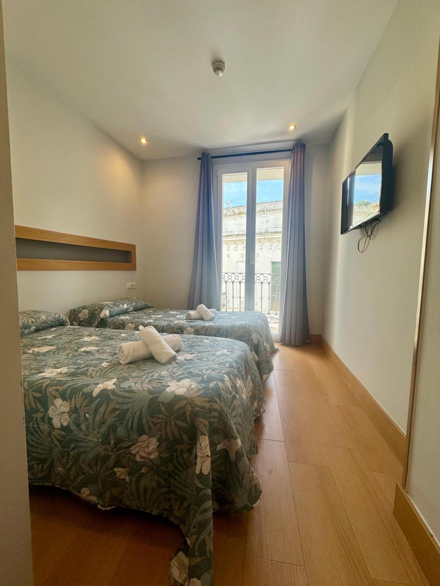Alcazar Suites Jerez de la Frontera Bagian luar foto