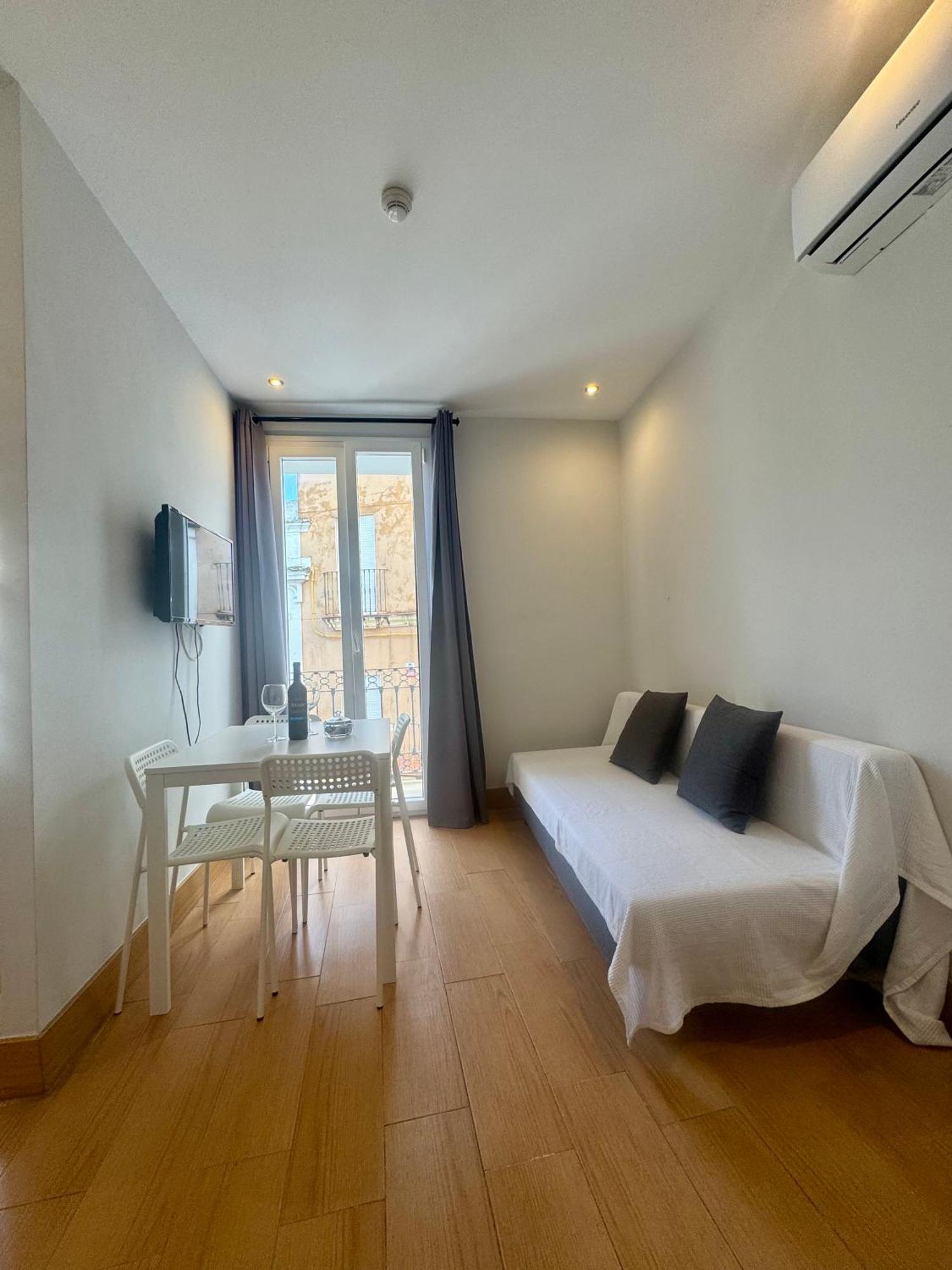 Alcazar Suites Jerez de la Frontera Bagian luar foto