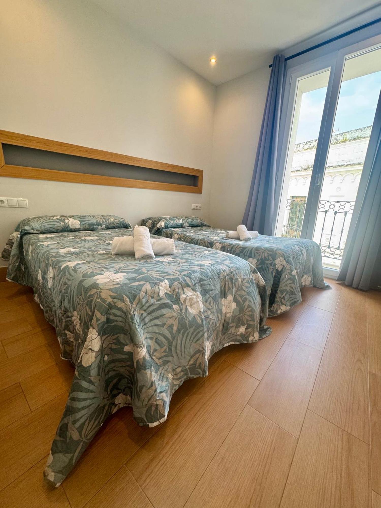 Alcazar Suites Jerez de la Frontera Bagian luar foto