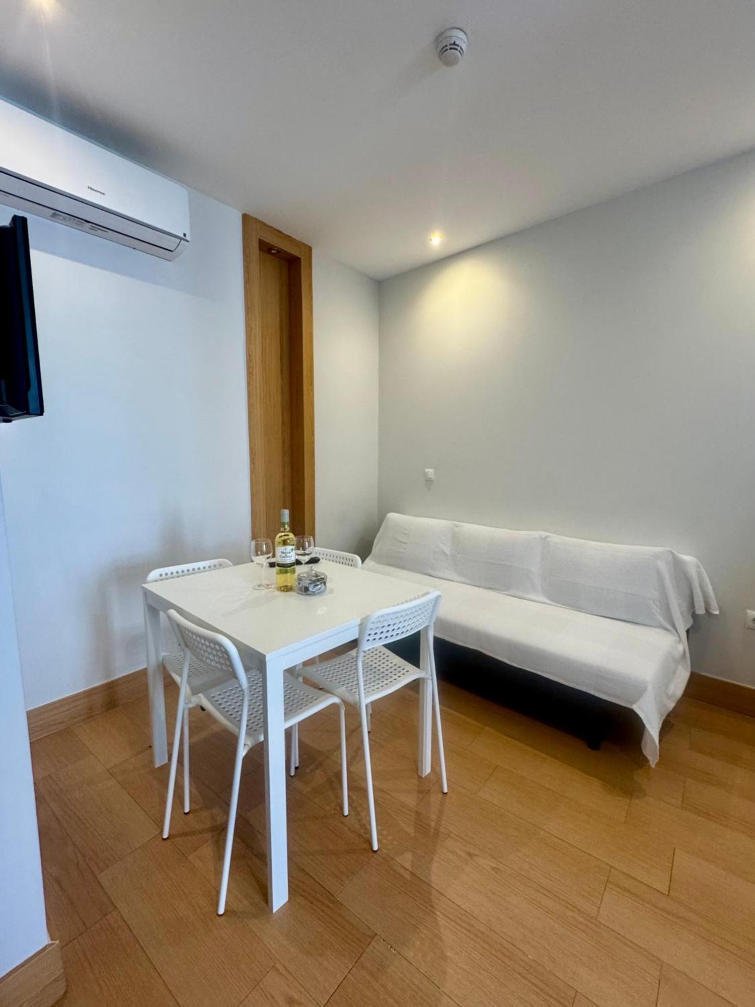 Alcazar Suites Jerez de la Frontera Bagian luar foto